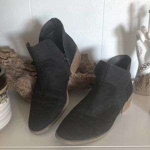 US 10 Black Suede Ankle Booties